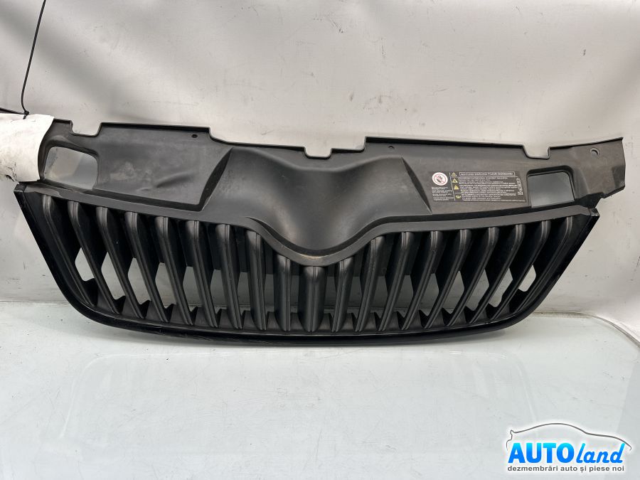 Grila Intre Faruri SKODA FABIA 2006-2025 Cod 5JO853668C