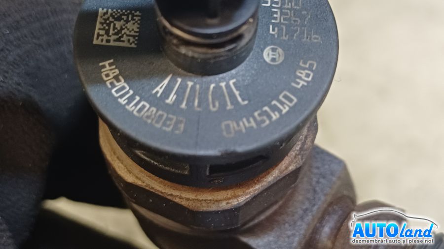 Injector DACIA SANDERO II 2013-2025 Cod 8201108033