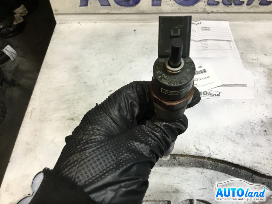 Injector MERCEDES-BENZ A-CLASS (W168) 1997-2004 Cod A6680700687