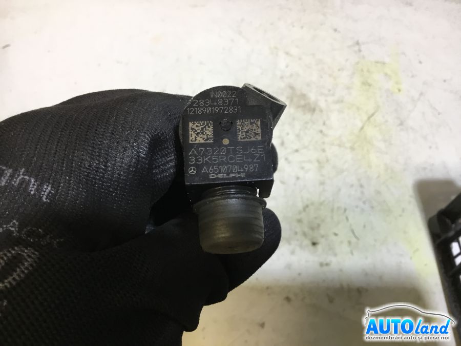 Injector MERCEDES-BENZ C-CLASS T-Model (S204) 2007-2025 Cod A6510704987