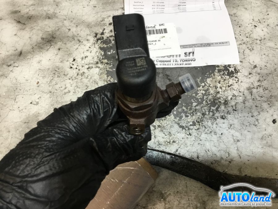 Injector RENAULT MEGANE III Hatchback (BZ0/1_) 2008-2025 Cod 8200294788