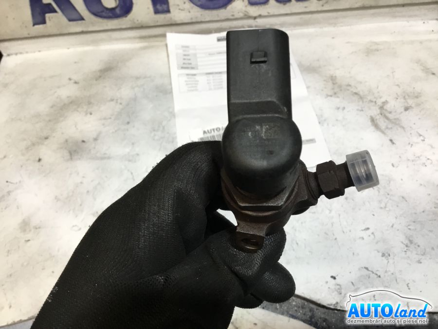 Injector RENAULT MEGANE III Hatchback (BZ0/1_) 2008-2025 Cod 8200842205