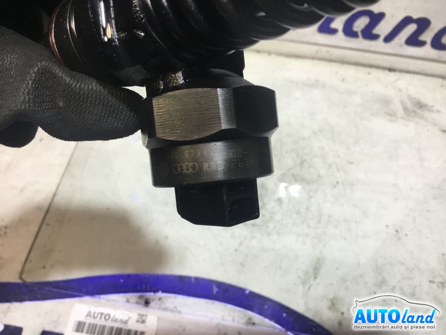 Injector VOLKSWAGEN POLO (9N_) 2001-2025 Cod 038130073T