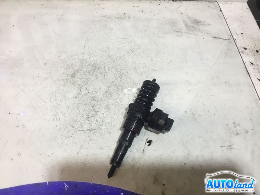 Injector VOLKSWAGEN POLO (9N_) 2001-2025 Cod 038130073T