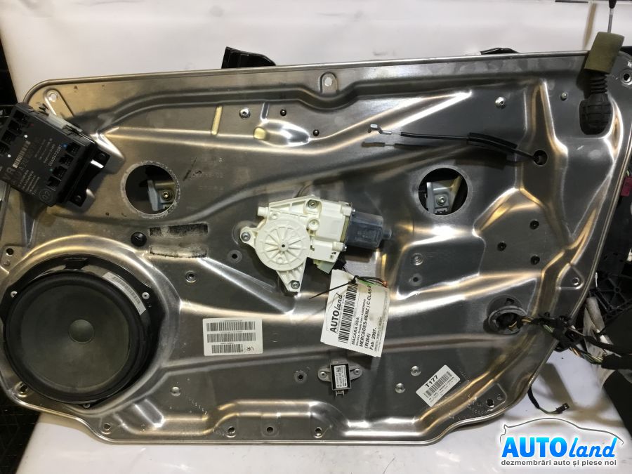 Macara geam MERCEDES-BENZ C-CLASS (W204) 2007-2025 Cod A2048200242