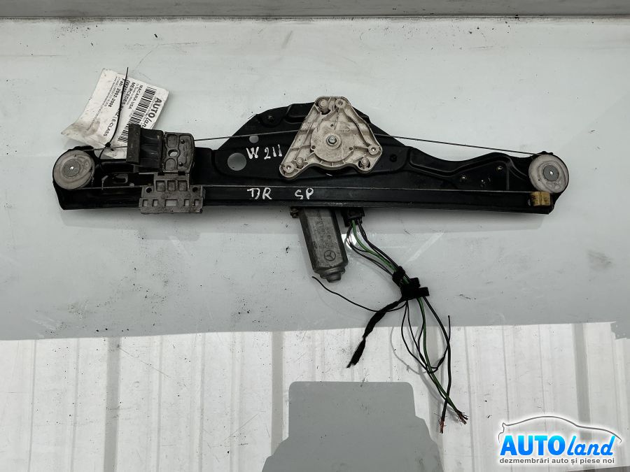 Macara geam MERCEDES-BENZ E-CLASS (W211) 2002-2008 Cod A2117300246