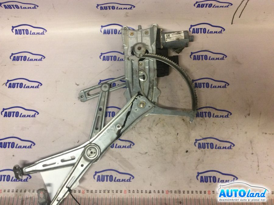 Macara geam OPEL ZAFIRA (F75_) 1999-2005 Cod 90579356