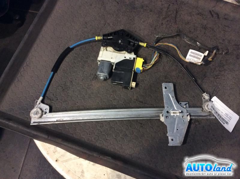 Macara geam PEUGEOT 307 (3A/C) 2000-2025 Cod 9634456880