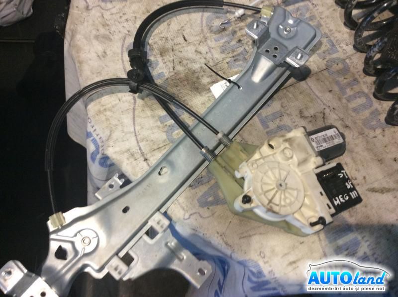 Macara geam RENAULT MEGANE III Hatchback (BZ0/1_) 2008-2025