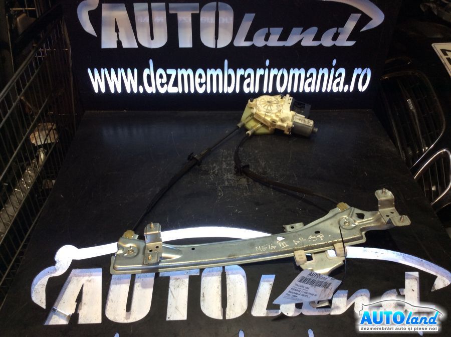 Macara geam RENAULT MEGANE III Hatchback (BZ0/1_) 2008-2025 Cod 827306548R