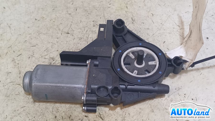 Macara geam VOLKSWAGEN GOLF V (1K1) 2003-2025 Cod 1K0959792C