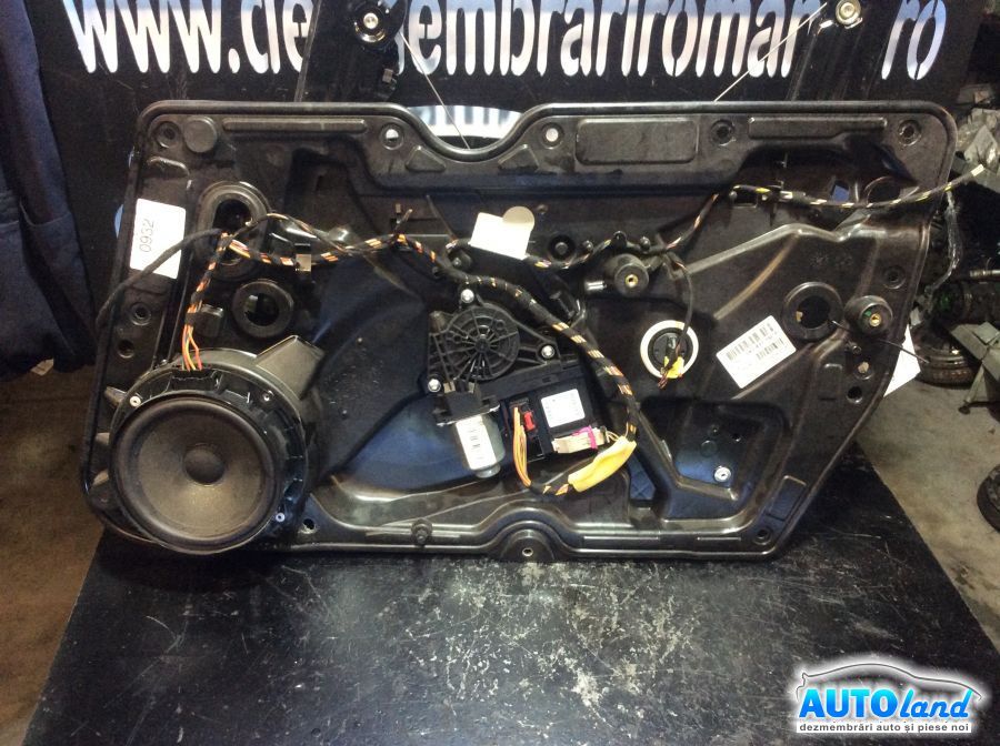 Macara geam VOLKSWAGEN GOLF VI 2008-2025 Cod 5K0837756G