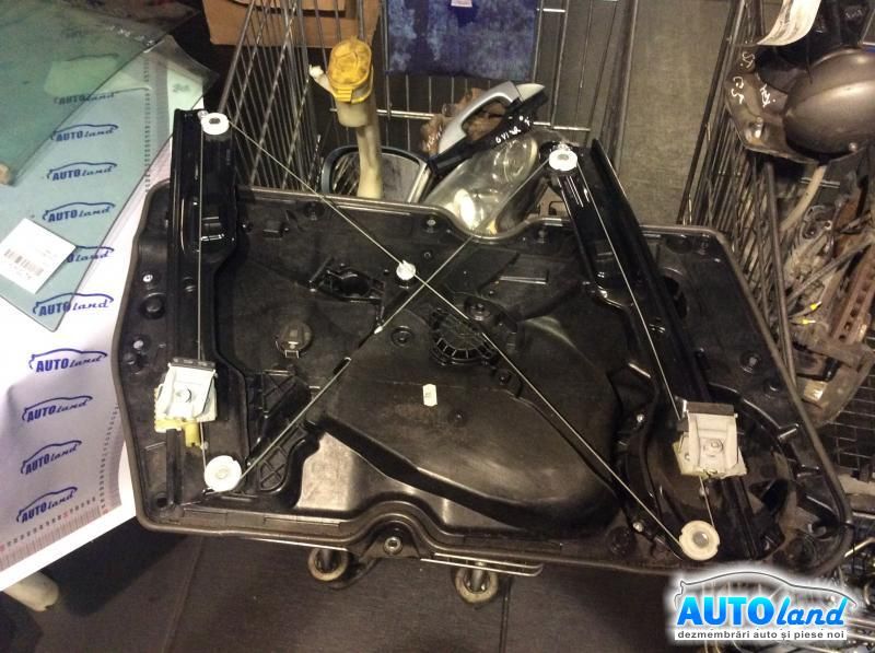 Macara geam VOLKSWAGEN GOLF VI 2008-2025 Cod 5K1837730J