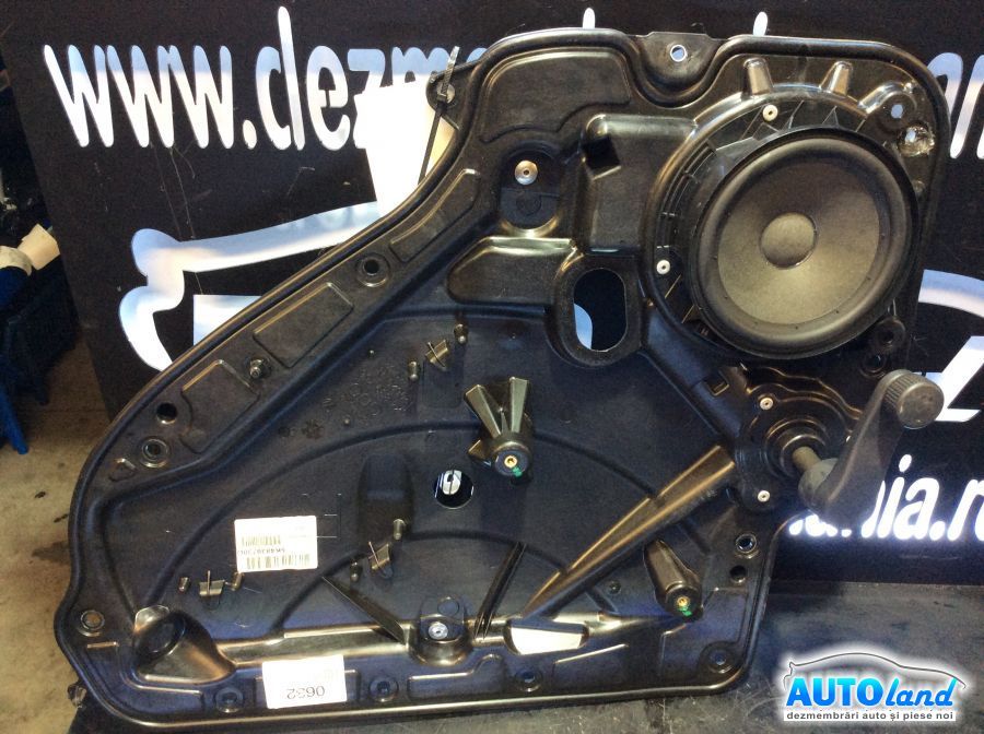 Macara geam VOLKSWAGEN GOLF VI 2008-2025 Cod 5K4839730G