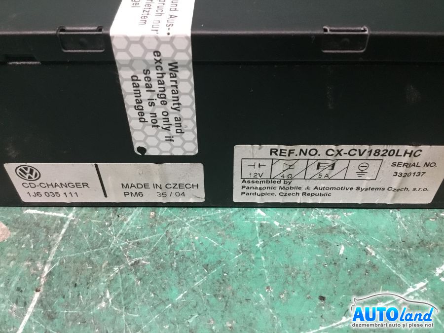 Magazie CD VOLKSWAGEN TOUAREG (7LA,7L6,7L7) 2002-2025 Cod 1J6035111