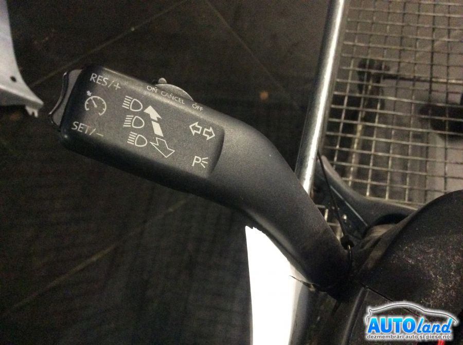 Maneta Semnalizare SKODA OCTAVIA (1Z3) 2004-2025