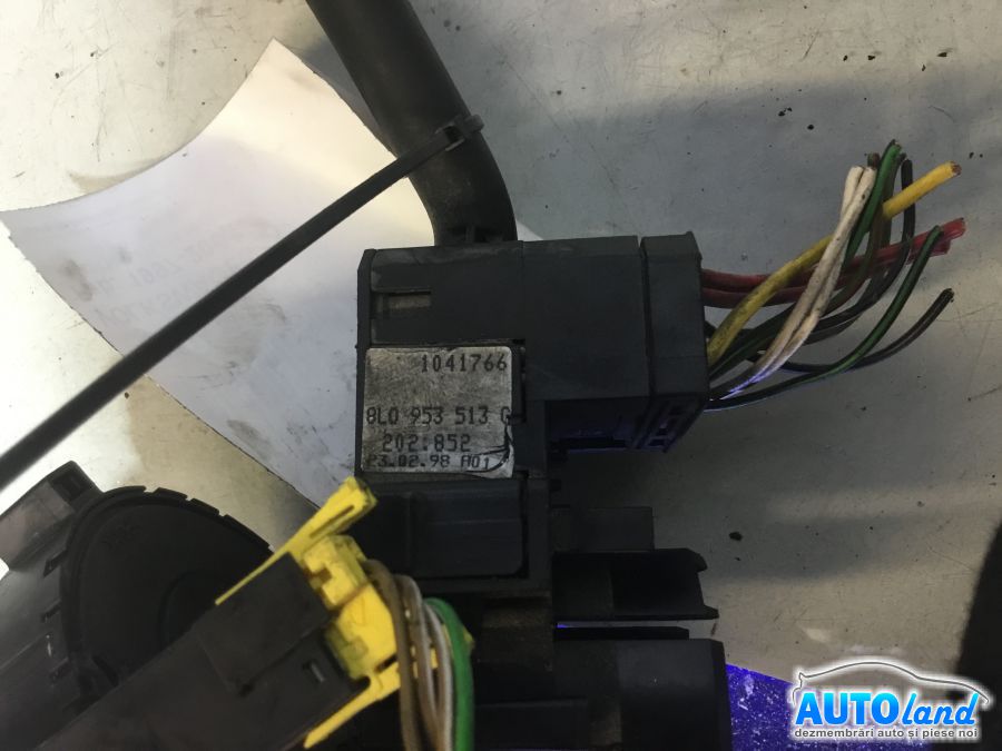 Maneta Semnalizare VOLKSWAGEN GOLF IV (1J1) 1997-2005 Cod 8L0953513G