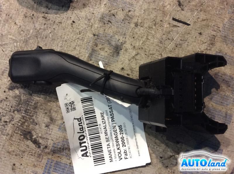 Maneta Semnalizare VOLKSWAGEN PASSAT (3B3) 2000-2005 Cod 8L0953513G