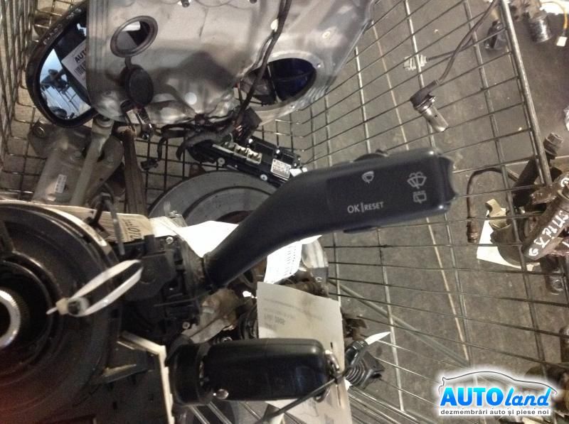 Maneta Stergatoare VOLKSWAGEN GOLF V PLUS (5M1) 2005-2025 Cod 1K0953519A