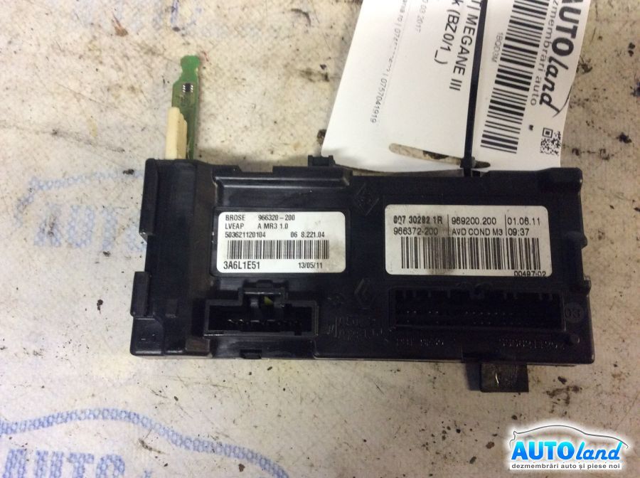 Modul electronic RENAULT MEGANE III Hatchback (BZ0/1_) 2008-2025 Cod 807302821R