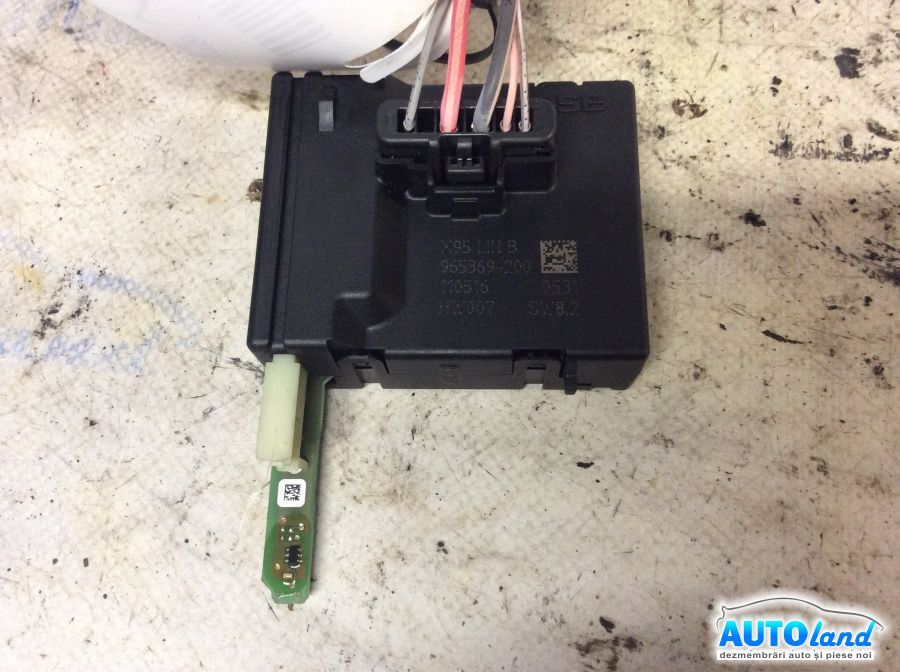 Modul electronic RENAULT MEGANE III Hatchback (BZ0/1_) 2008-2025 Cod 965369200