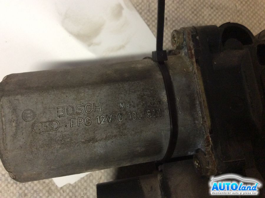 Motoras Macara AUDI A6 (4B,C5) 1997-2005 Cod 0130821774