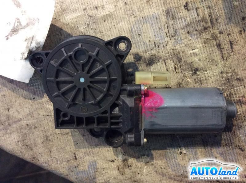 Motoras Macara FORD FIESTA V (JH_,JD_) 2001-2025 Cod 0130821939