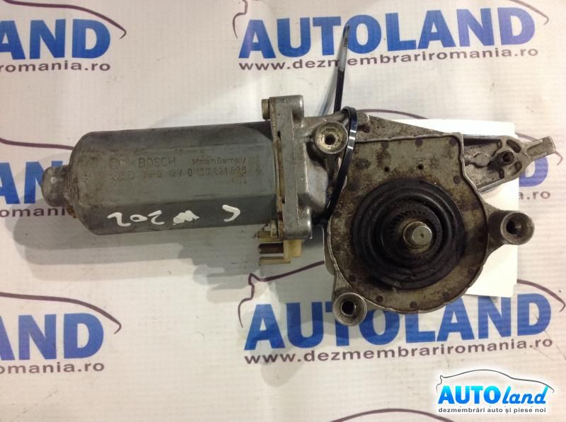 Motoras Macara MERCEDES-BENZ C-CLASS (W202) 1993-2000 Cod 0130821636