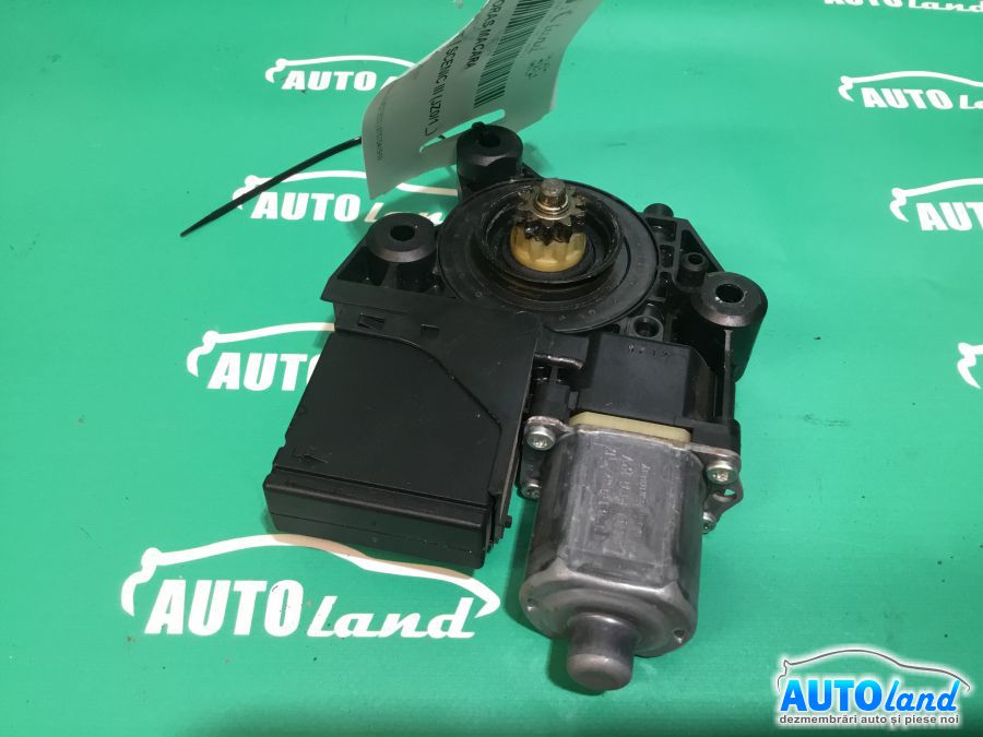 Motoras Macara RENAULT SCENIC III (JZ0/1_) 2009-2025 Cod 8273100166R
