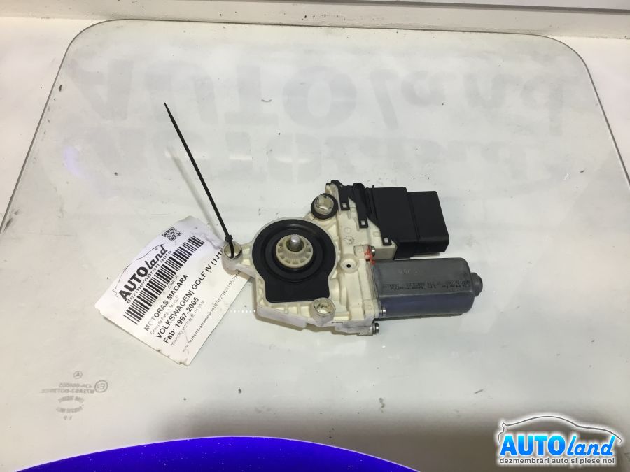 Motoras Macara VOLKSWAGEN GOLF IV (1J1) 1997-2005 Cod 1J1959802D