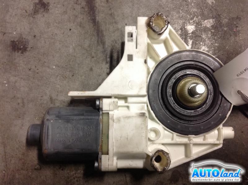 Motoras Macara VOLKSWAGEN GOLF V (1K1) 2003-2025 Cod 0130822229