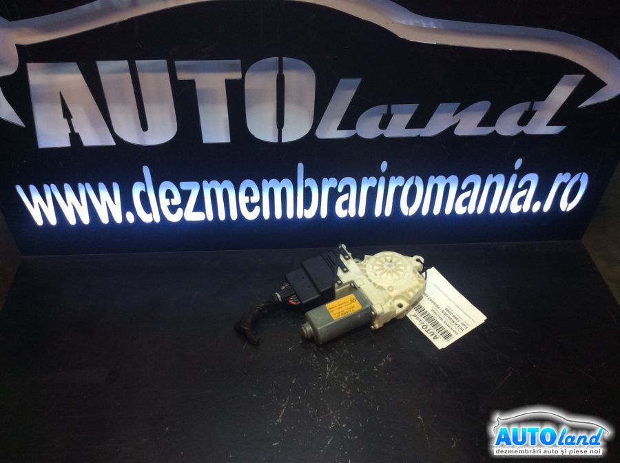 Motoras Macara VOLKSWAGEN PASSAT (3B2) 1996-2000 Cod 1J4959812C