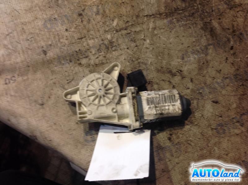 Motoras Macara VOLKSWAGEN PASSAT (3B2) 1996-2000 Cod 1J1959801