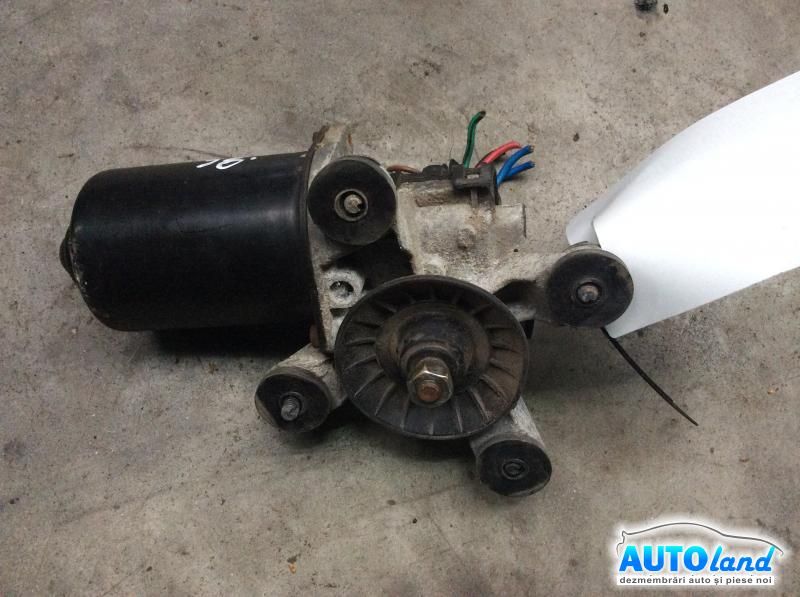 Motoras Stergator Fata HYUNDAI COUPE (RD) 1996-2002