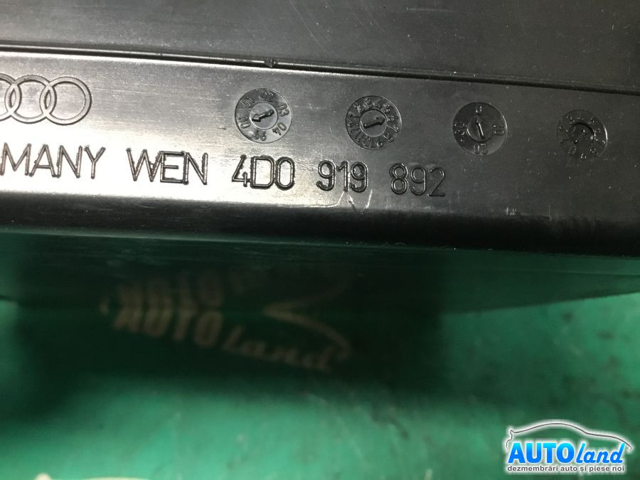 Navigatie AUDI A6 Avant (4B,C5) 1997-2005 Cod 8618842290