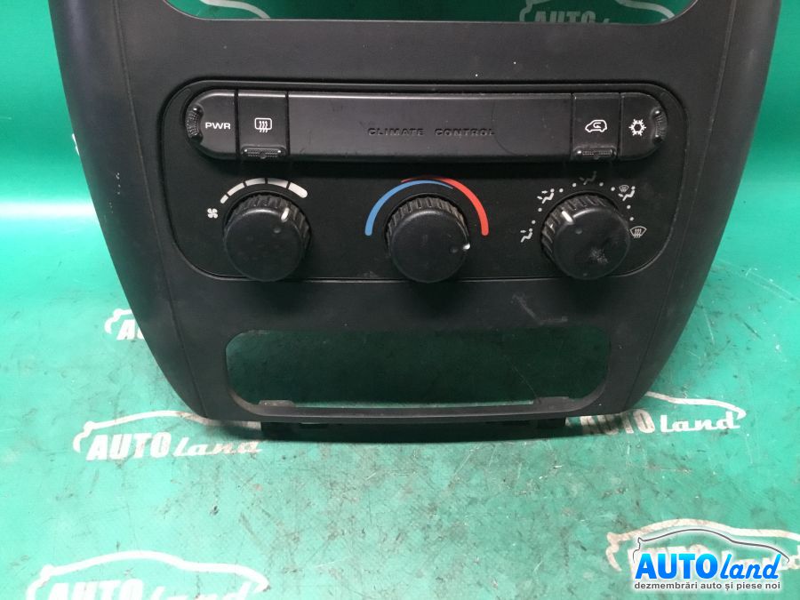 Panou Comanda AC (ventilatie) CHRYSLER VOYAGER III (RG) 2000-2025 Cod 3200262053
