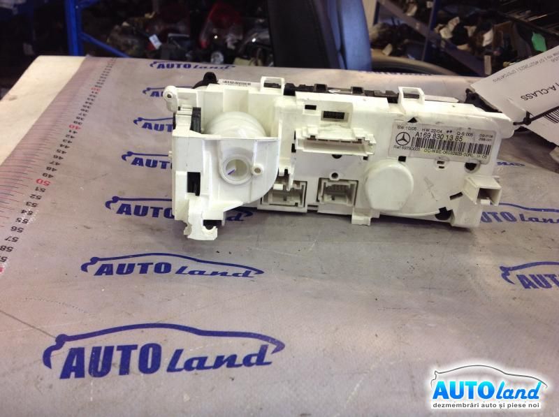 Panou Comanda AC (ventilatie) MERCEDES-BENZ A-CLASS (W169) 2004-2025 Cod A1698301385