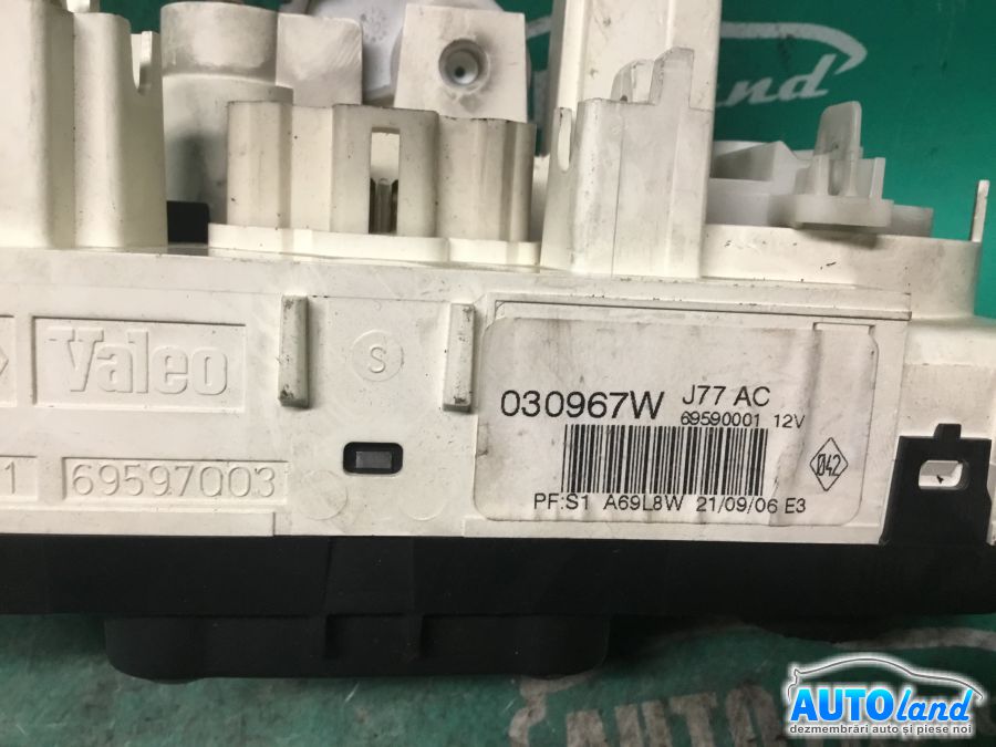 Panou Comanda AC (ventilatie) RENAULT MEGANE II (BM0/1_,CM0/1_) 2002-2025 Cod 69597003