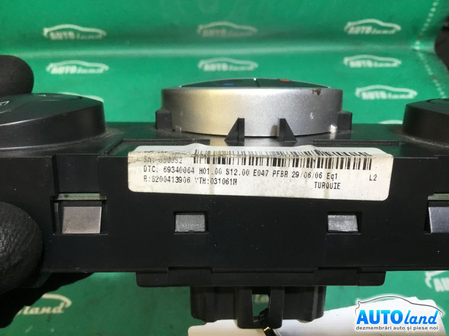 Panou Comanda AC (ventilatie) RENAULT MEGANE II (BM0/1_,CM0/1_) 2002-2025 Cod 8200413906