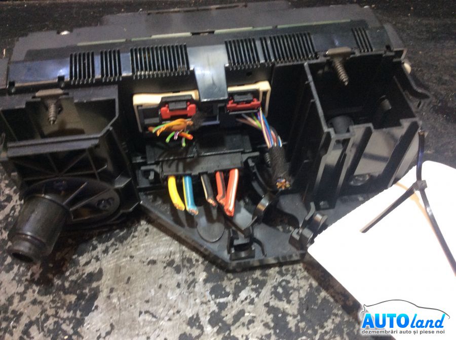 Panou Comanda AC (ventilatie) VOLKSWAGEN GOLF V (1K1) 2003-2025