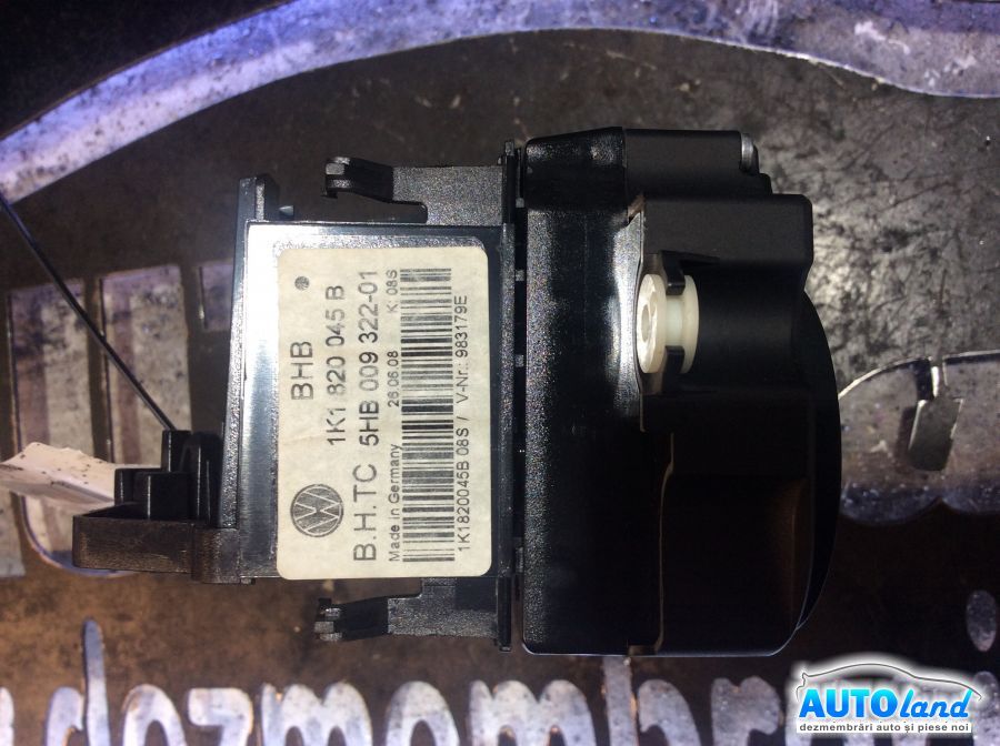 Panou Comanda AC (ventilatie) VOLKSWAGEN GOLF V (1K1) 2003-2025 Cod 1K1820045B