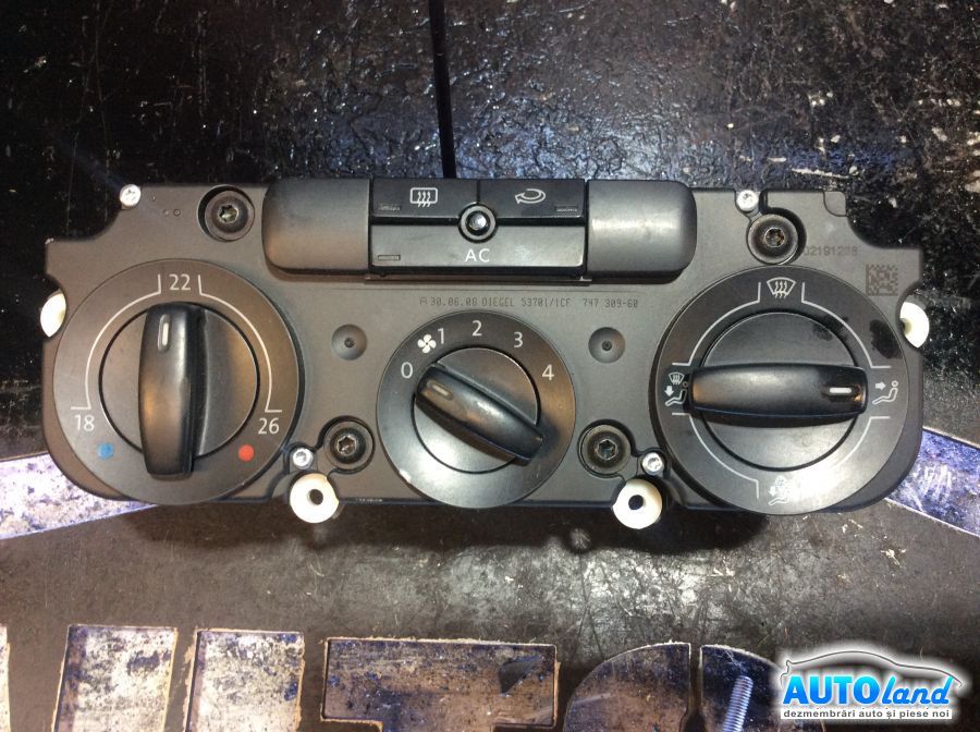 Panou Comanda AC (ventilatie) VOLKSWAGEN GOLF V (1K1) 2003-2025 Cod 1K1820045B