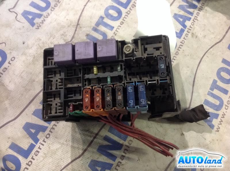 Panou sigurante (tablou) RENAULT LAGUNA II (BG0/1_) 2001-2025 Cod 8200003059