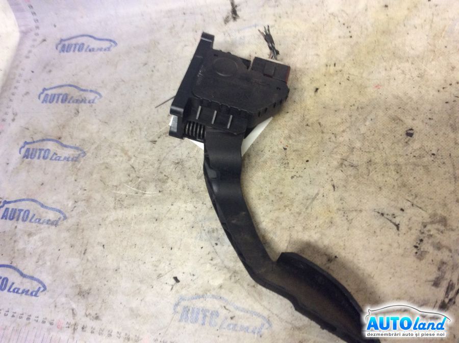 Pedala de Acceleratie FIAT LINEA (323) 2007-2025 Cod 55702020