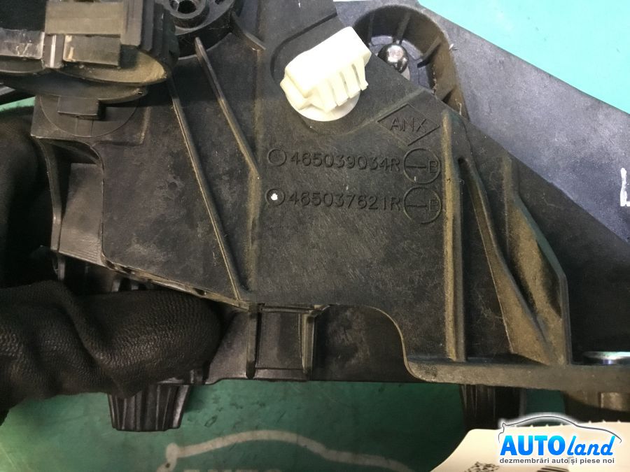 Pedala de Ambreiaj DACIA LOGAN II 2012-2025 Cod 465039034R