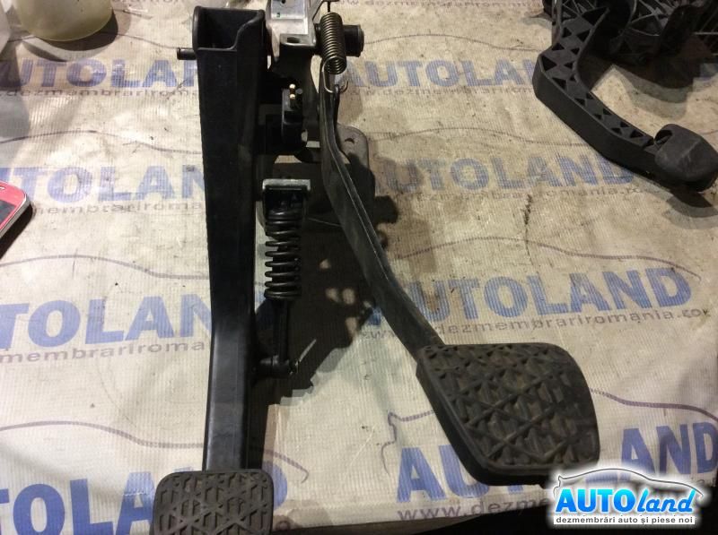 Pedala de Ambreiaj MERCEDES-BENZ E-CLASS (W210) 1995-2002 Cod 2022900119