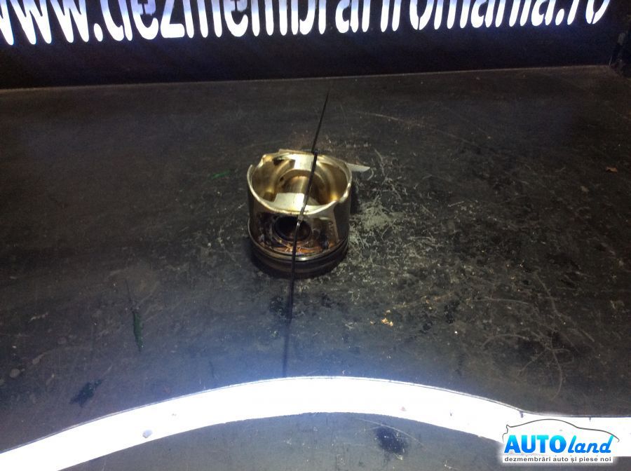 Piston RENAULT TRAFIC II bus (JL) 2001-2025