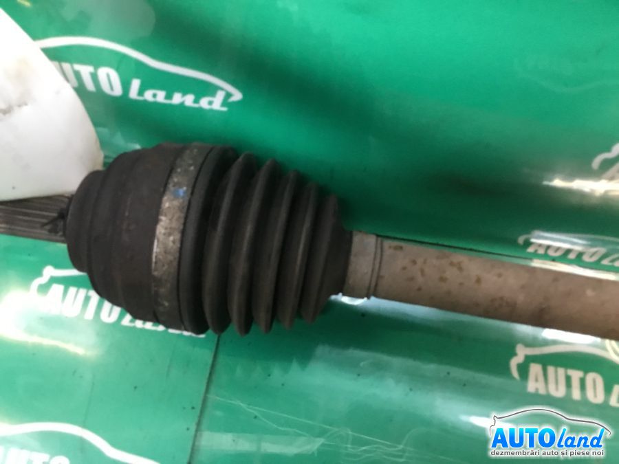 Planetara Dreapta RENAULT CLIO III (BR0/1,CR0/1) 2005-2025 Cod 8200499586