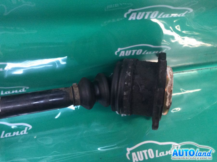 Planetara Stanga AUDI A4 (8E2,B6) 2000-2004 Cod 8D0407272BR