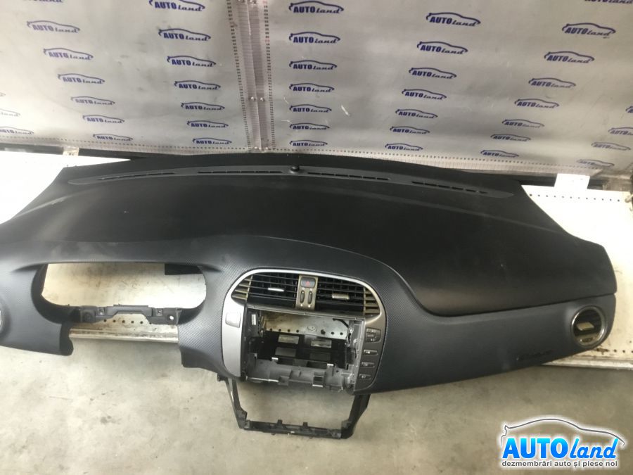 Plansa bord (Carcasa bord) FIAT BRAVO II (198) hatchback 2006-2025